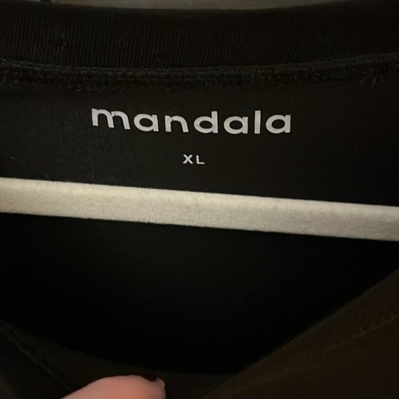 NWOT Mandala under scrub long sleeve shirt size XL. Never worn! - Picture 2 of 4